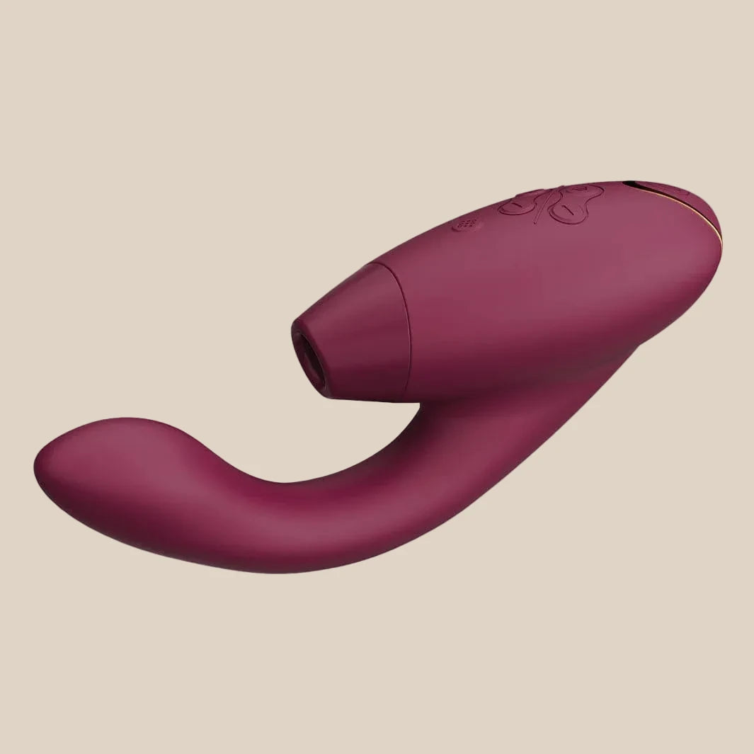 Womanizer Duo 2 in Red Bordeaux – High-end clitoral suction and G-spot vibe at Noirette.